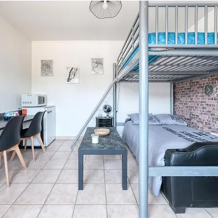 Ferienwohnung La Chouette Illuminee Ménilles Exterior foto